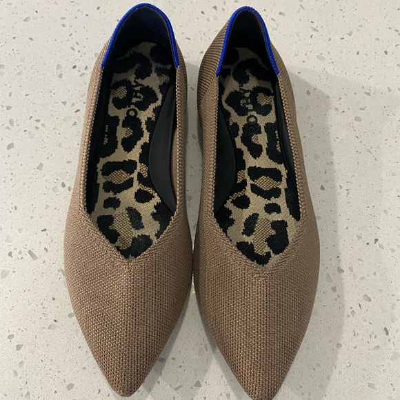 EUC Rothy’s Point II Pointed Toe Flat - Picture 5 of 8